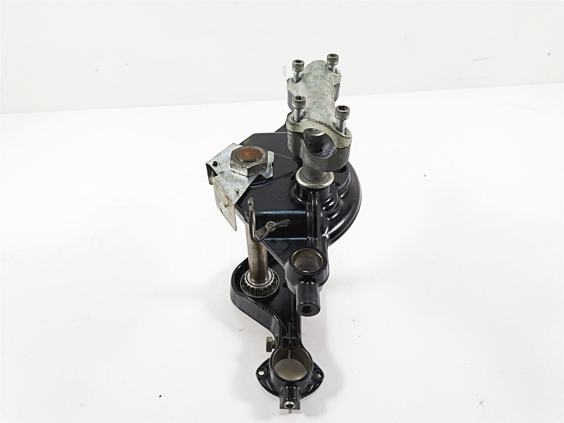 2006 Harley Touring FLHXI Street Glide Upper Lower Triple Tree Set 45446-87A {{ shop.shopifyCountryName }} - Mototech271
