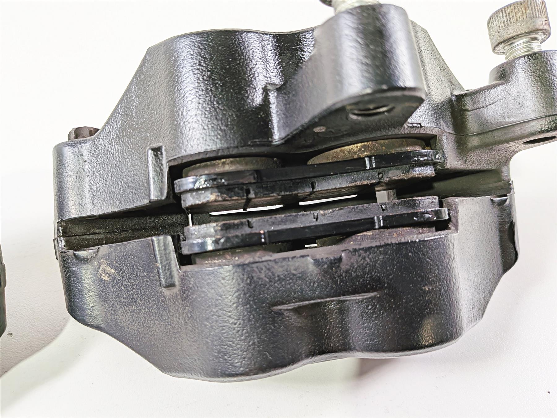 2016 Victory Cross Country Front Brake Caliper Set 1912534 1912535 {{ shop.shopifyCountryName }} - Mototech271