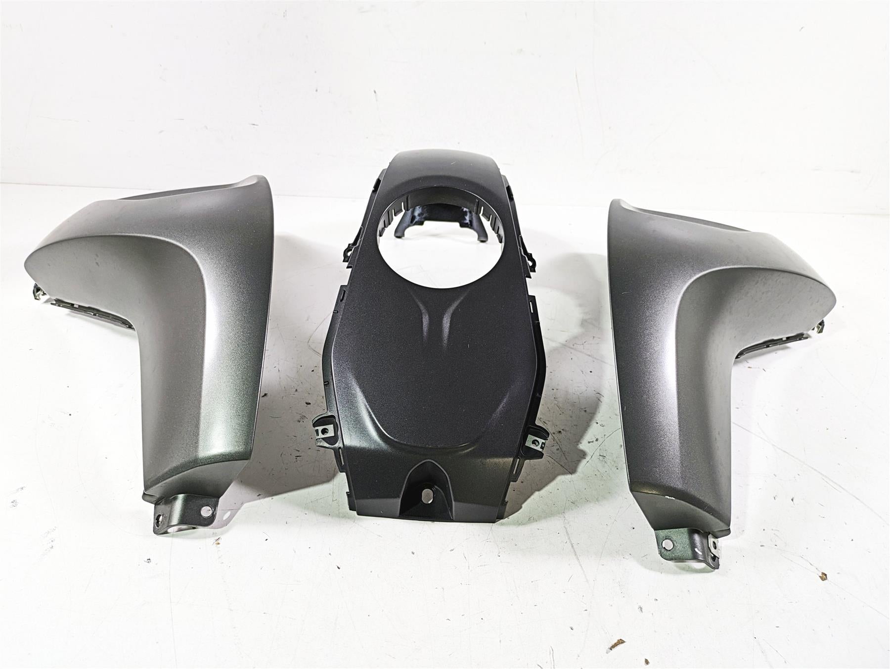 2014 BMW R1200 RT RTW K52 Tank Cover Fairing Kallistograu 46638533563 {{ shop.shopifyCountryName }} - Mototech271