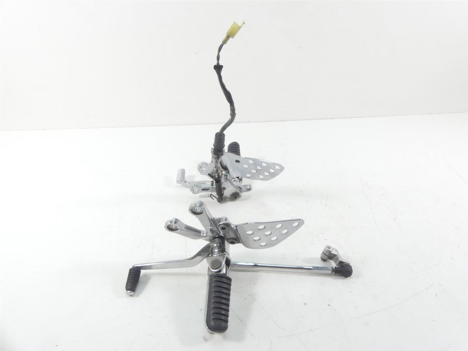 2001 Kawasaki ZX600J2 ZX6R Ninja Front Chrome Rider Footpeg Set 35011-1874 {{ shop.shopifyCountryName }} - Mototech271