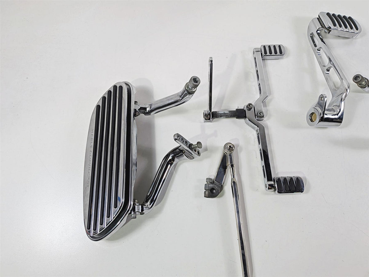 2006 Harley Touring FLHTCU SE CVO Electra Glide Left Floorboard Set 51055-04-Mototech271