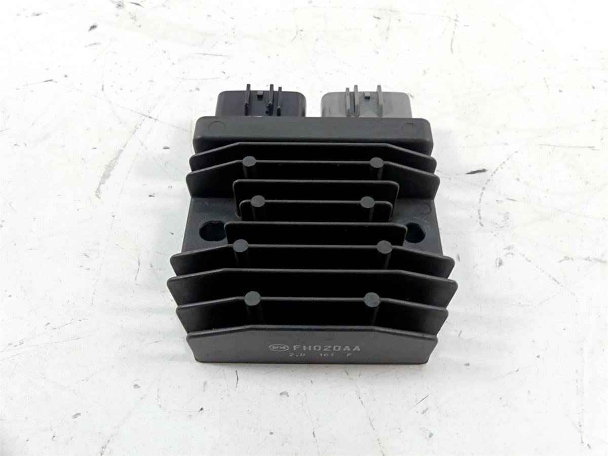 2013 Ducati Diavel Red Rectifier Voltage Regulator 54040301B FH020AA {{ shop.shopifyCountryName }} - Mototech271