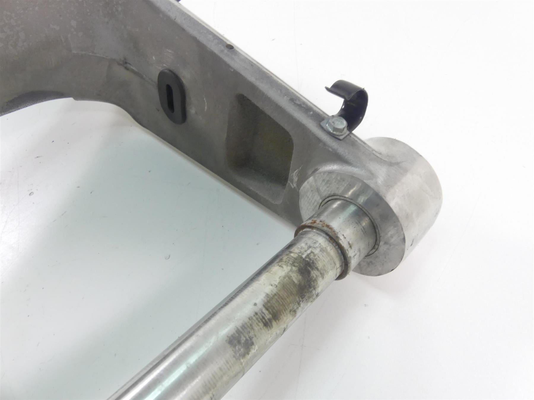 2011 Harley VRSCF Muscle Rod Rear Swingarm Swing Arm + Guard & Axle 48606-07A {{ shop.shopifyCountryName }} - Mototech271