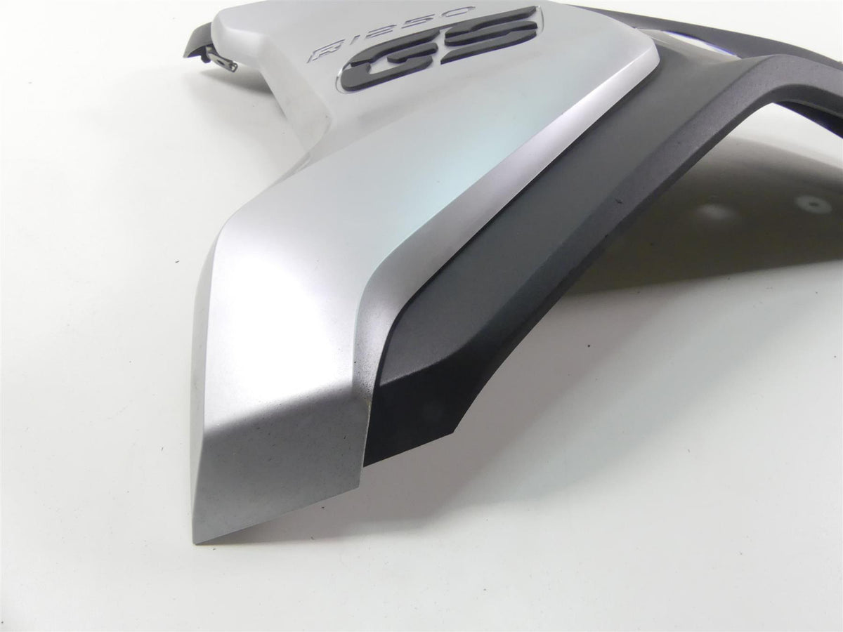 2019 BMW R1250GS K50 Left Side Intake Fairing & Emblem 46638556655 46638392881 {{ shop.shopifyCountryName }} - Mototech271