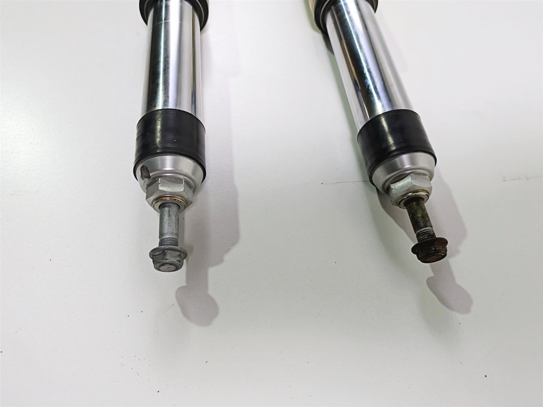 2019 BMW R1250RT K52 Straight Front Fork Leg Set 31429467733 31429467734 {{ shop.shopifyCountryName }} - Mototech271