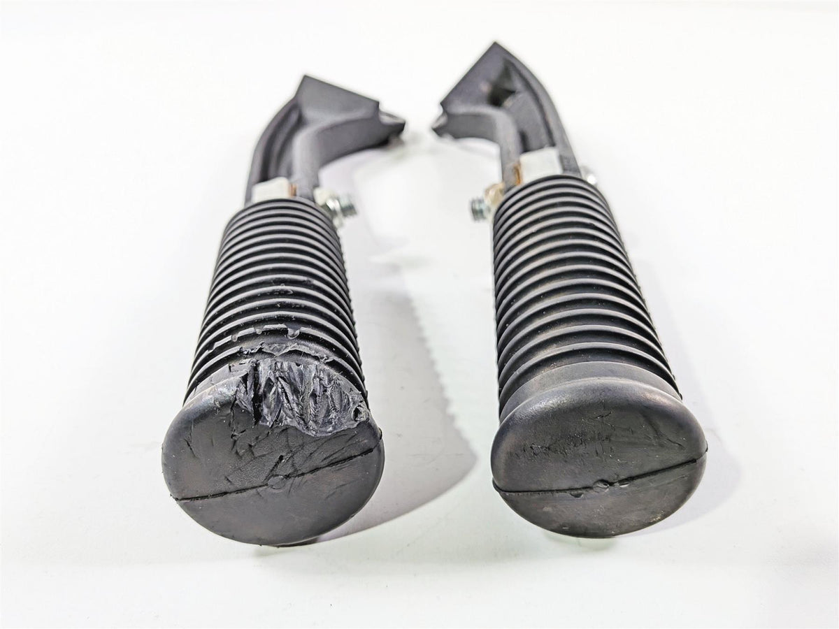 2011 Harley FXDF Dyna Fat Bob Rear Passenger Footpeg Set 49230-06 49224-06A {{ shop.shopifyCountryName }} - Mototech271