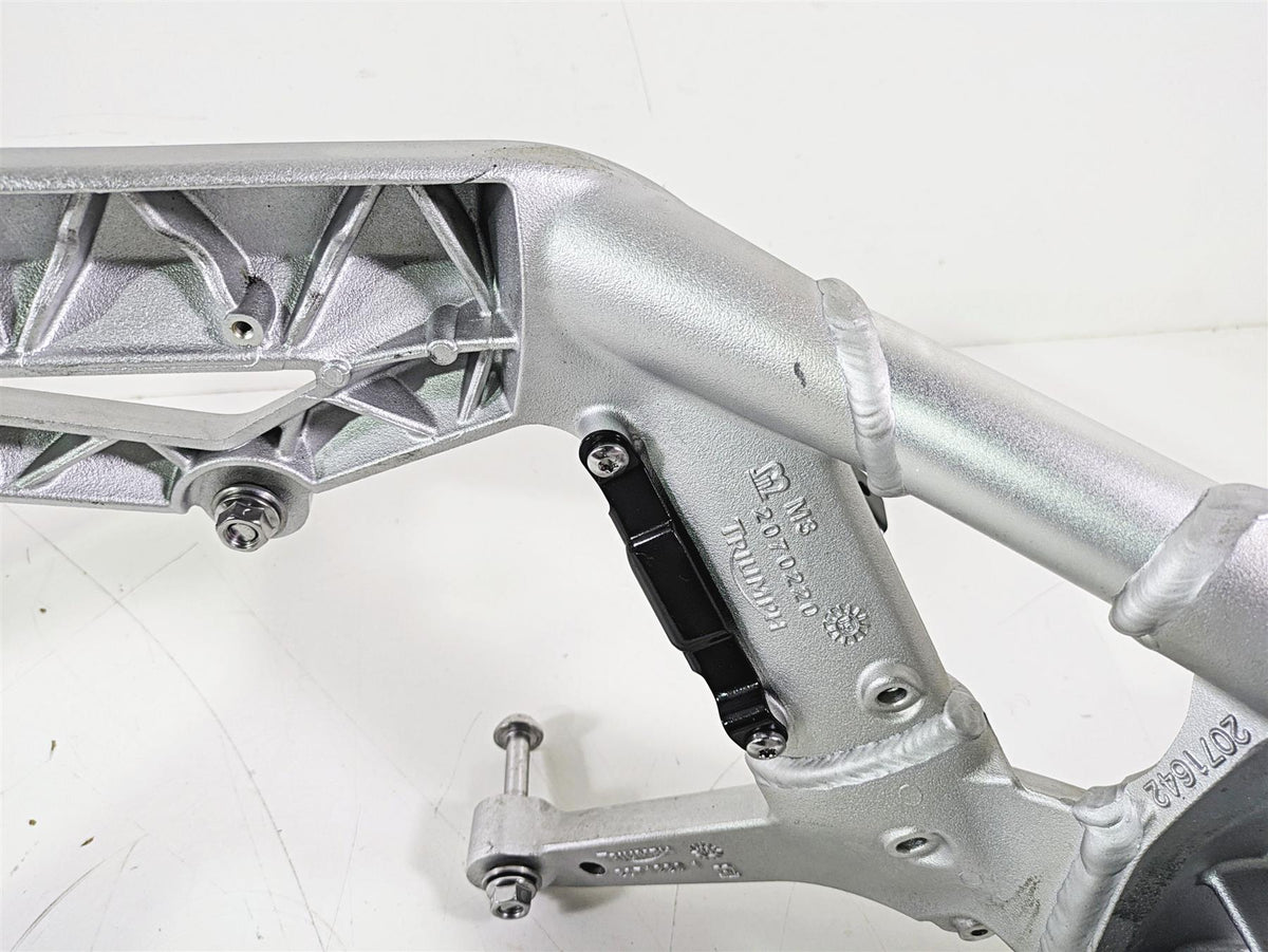 2020 Triumph Daytona 765 Moto2 Straight Main Frame Chassis #424 of 765 With Arizona Salvage Title T2071388 {{ shop.shopifyCountryName }} - Mototech271