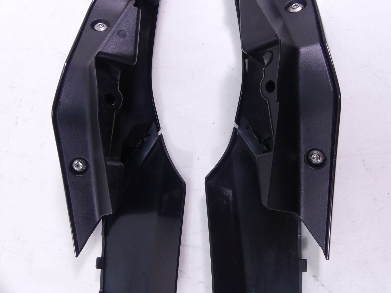 2016 BMW R1200RS K54 Tail Side Cover Fairing Cowl Set 46638543525 46638543526 {{ shop.shopifyCountryName }} - Mototech271