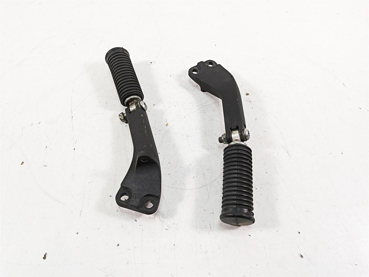 2015 Harley FXDL Dyna Low Rider Rear Passenger Foot Peg Set 49224-06A 49230-06 {{ shop.shopifyCountryName }} - Mototech271