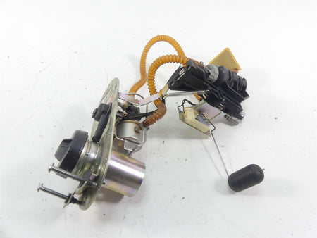 2005 Harley Touring CVO FLHTCSE Electra Glide Fuel Gas Petrol Pump 75126-02 {{ shop.shopifyCountryName }} - Mototech271