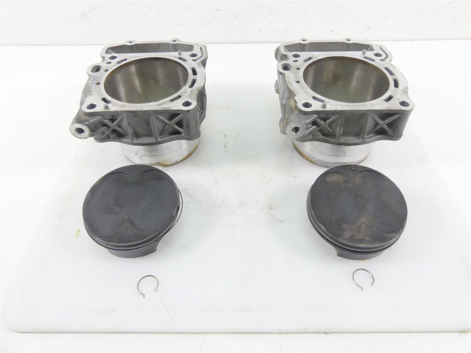 2015 KTM 1290 Adventure Cylinder Jugs Piston Set 6133003820024 {{ shop.shopifyCountryName }} - Mototech271