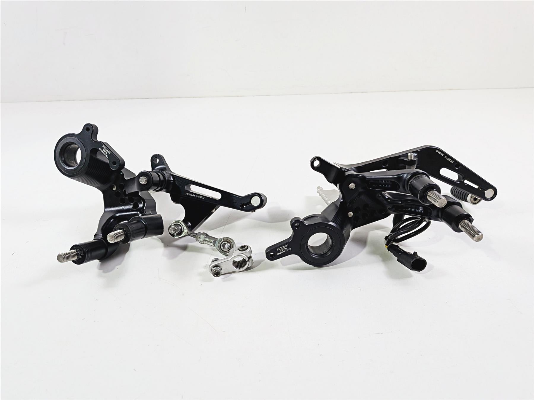2008 Ducati Hypermotard 1100 S Rizoma Rearset Foot Peg & Pedal Set PE208-01-Mototech271