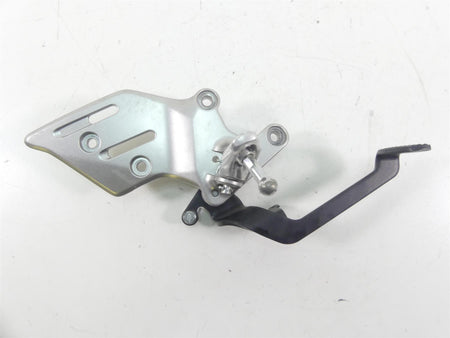 2022 Yamaha MT09 FZ09 Right Front Footpeg + Brake Pedal Set B7N-27443-00-00 {{ shop.shopifyCountryName }} - Mototech271
