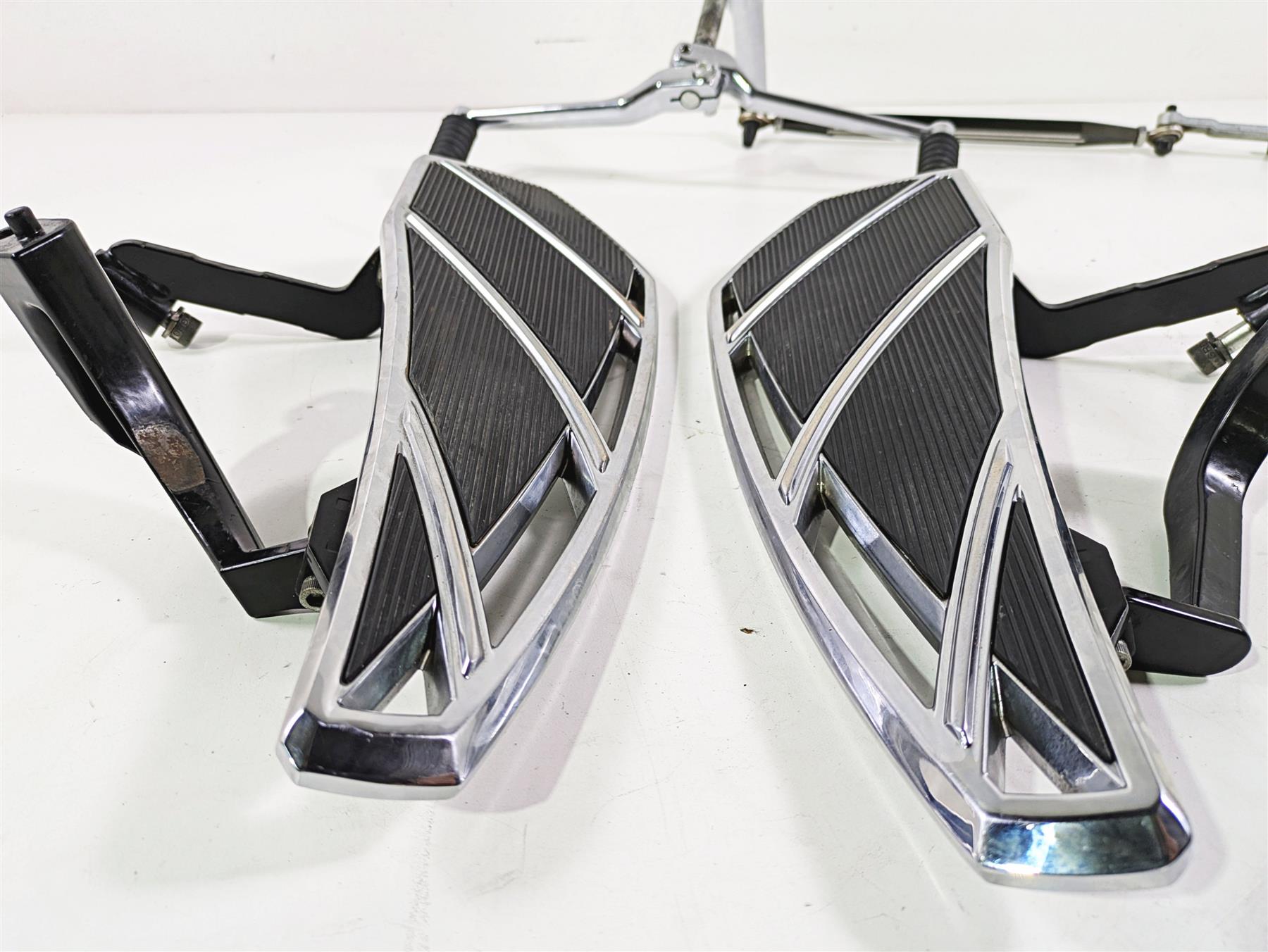 2010 Harley Touring FLHX Street Glide Kuryakyn Phanotm Floor Board Set 5792 {{ shop.shopifyCountryName }} - Mototech271