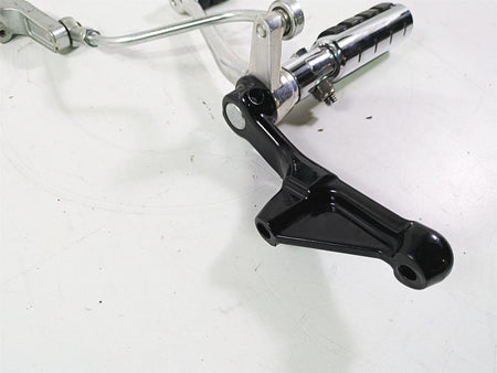 2006 Harley VRSCR Street V-Rod Left Front Footpeg & Shifter Parts 51090-06 {{ shop.shopifyCountryName }} - Mototech271