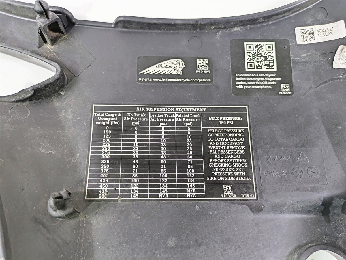 2018 Indian Springfield Dark Horse Left Upper Side Cover Fairing 5450242 5455671 {{ shop.shopifyCountryName }} - Mototech271