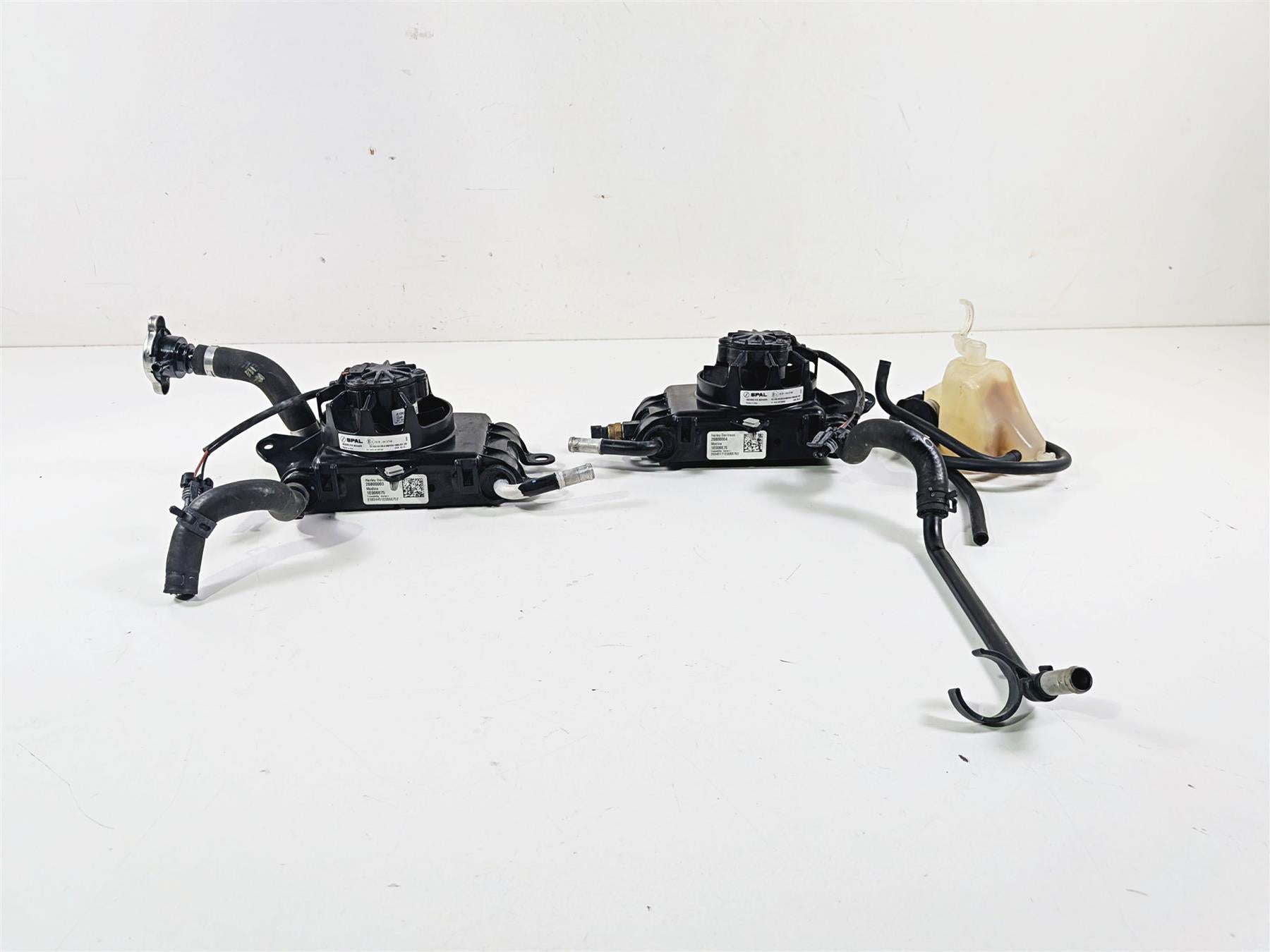 2020 Harley Touring FLTRK Road Glide Left Right Radiator Fan Set 26800004 {{ shop.shopifyCountryName }} - Mototech271