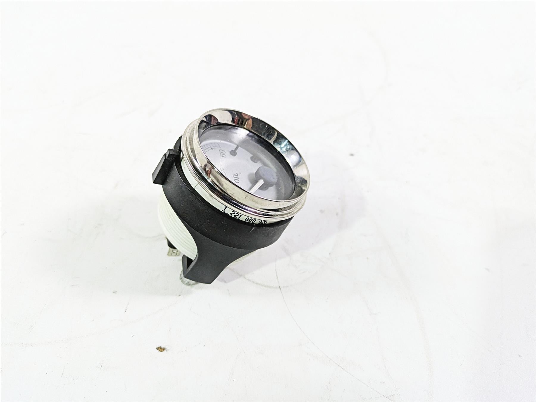 2010 Harley Touring FLHX Street Glide Oil Pressure Gauge 75165-01A {{ shop.shopifyCountryName }} - Mototech271