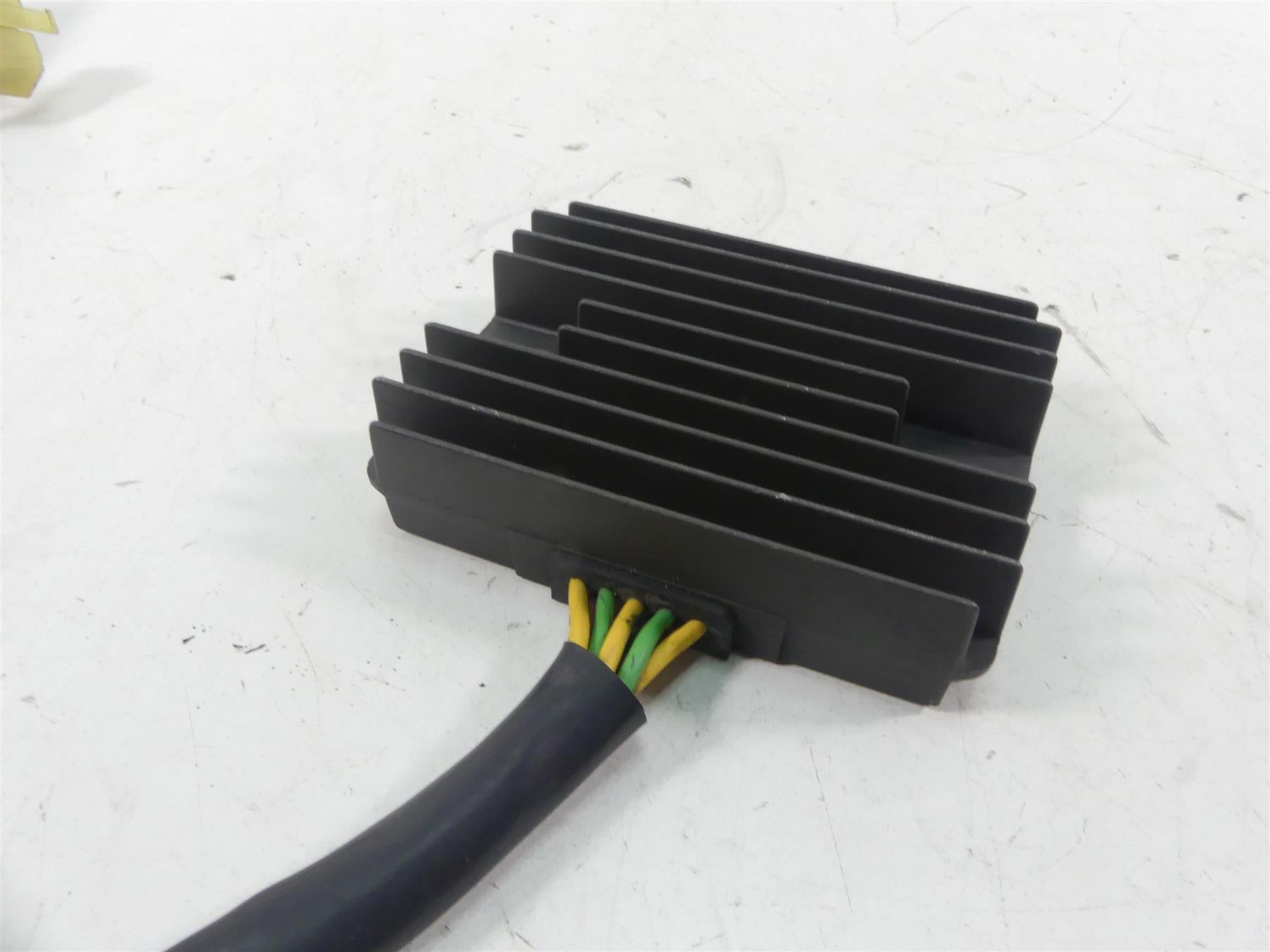 2008 Honda V-Twin VTX1800 N3 Rectifier Voltage Regulator 31600-MCH-000 SH579C-12 {{ shop.shopifyCountryName }} - Mototech271
