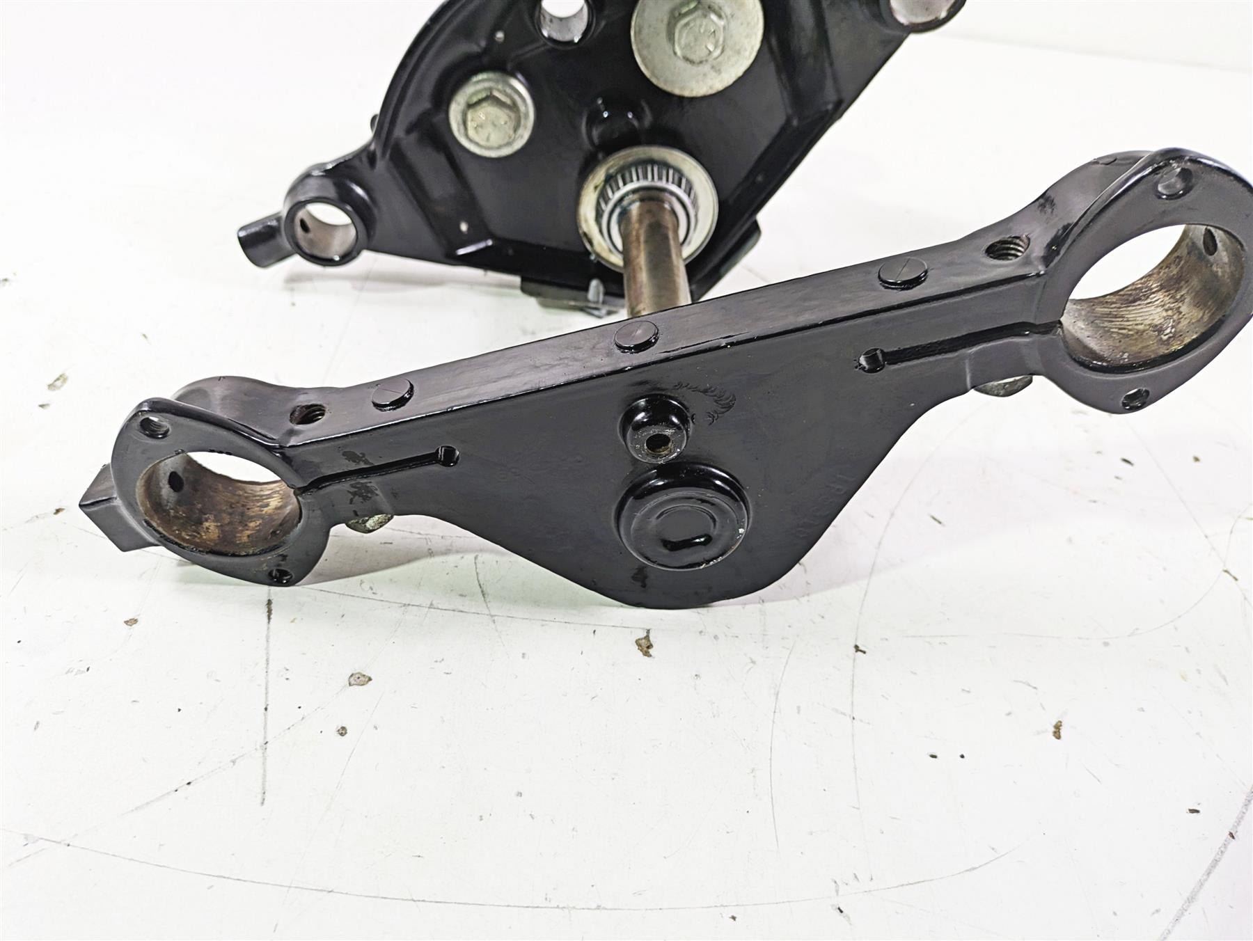2003 Harley Touring FLHTCUI E-Glide 100th Upper Lower Triple Tree Set 45446-87A {{ shop.shopifyCountryName }} - Mototech271