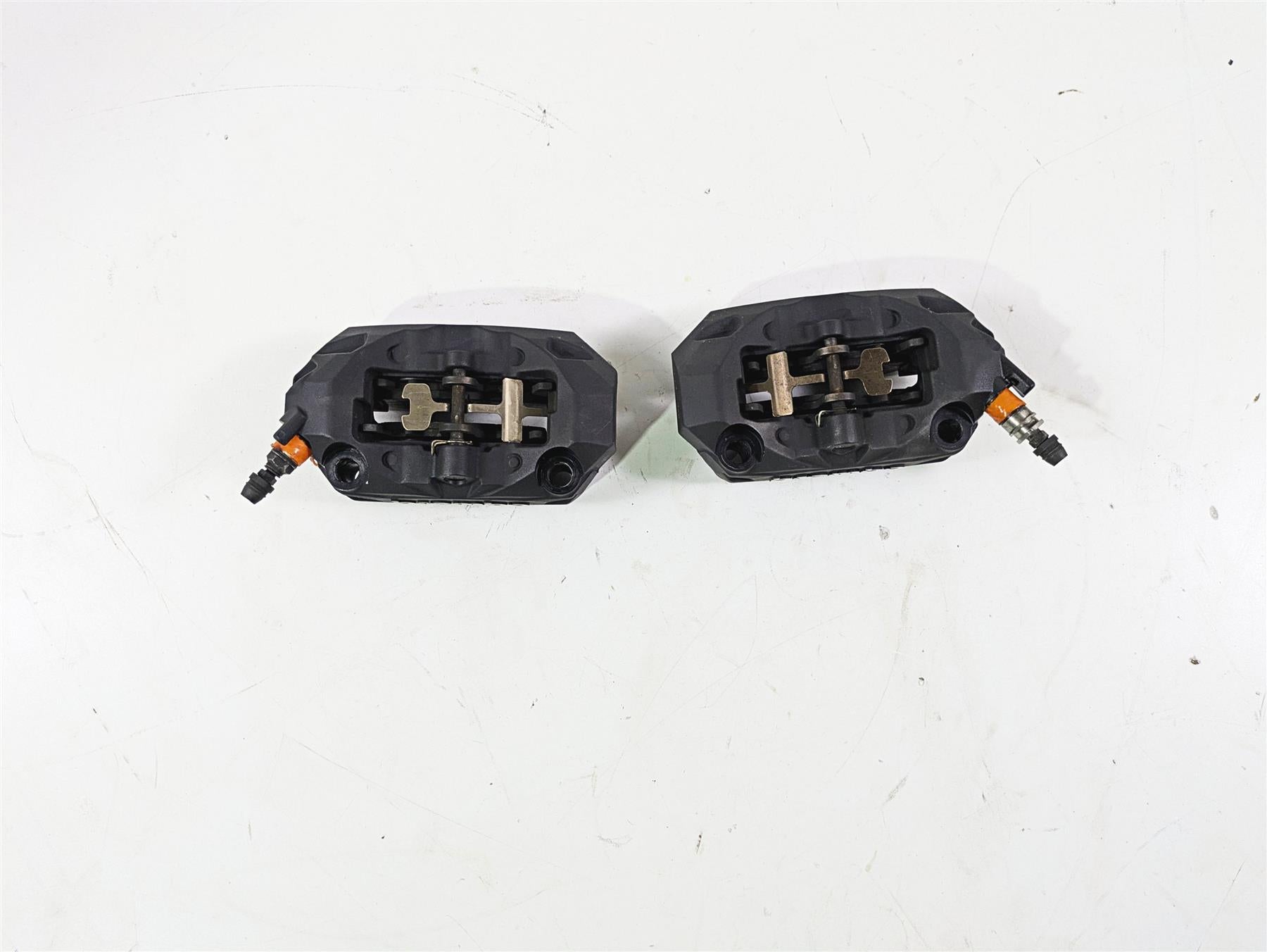 2015 BMW R1200 GS Adv K51 Brembo Front Brake Caliper Set 100mm 34118556205 {{ shop.shopifyCountryName }} - Mototech271
