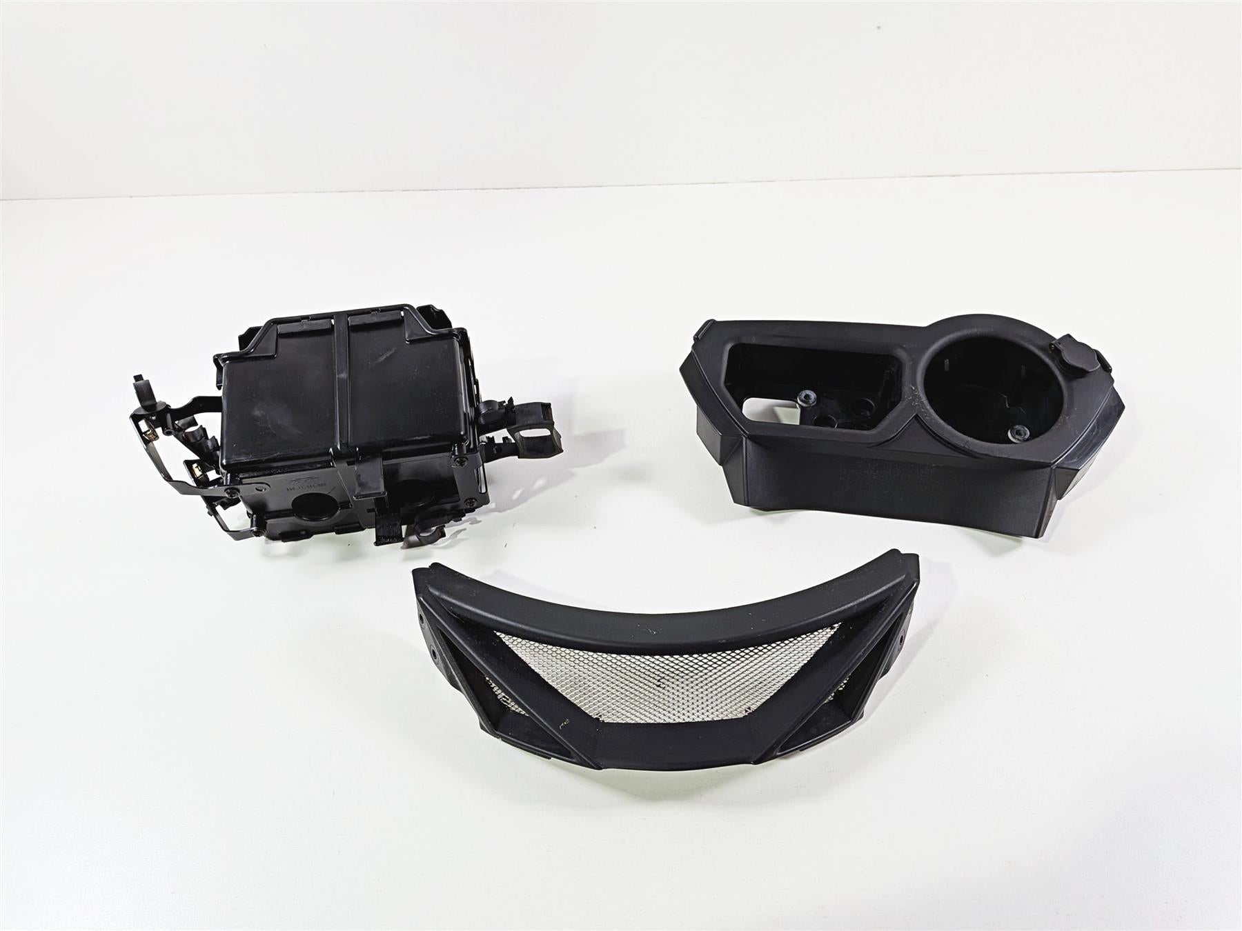 2005 KTM 950 LC8 Adventure Speedo Mount Battery Box Inlet Scoop Fairing {{ shop.shopifyCountryName }} - Mototech271