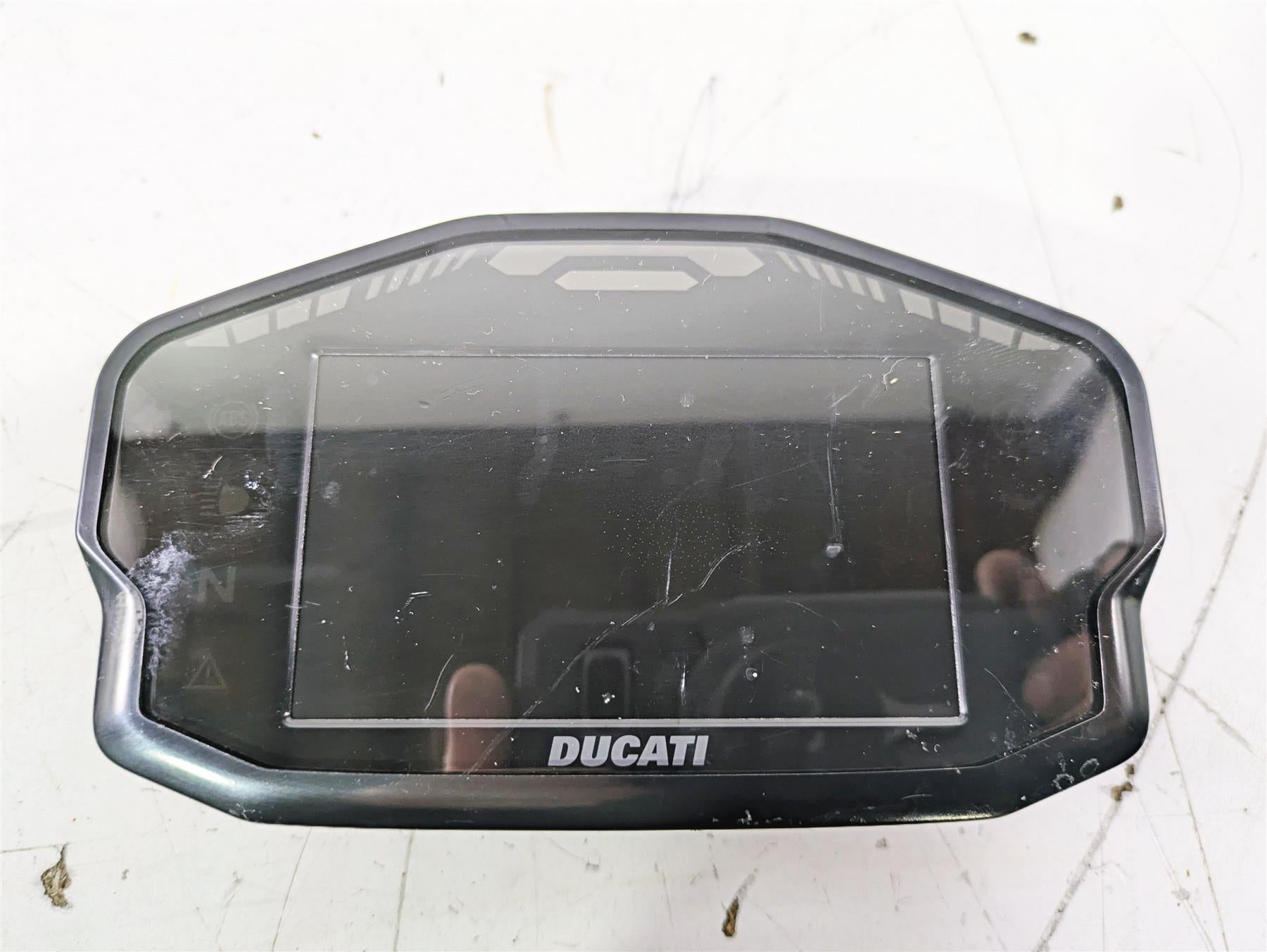 2015 Ducati Panigale 1299 S Speedometer Gauge Instrument 15K 40611171E {{ shop.shopifyCountryName }} - Mototech271