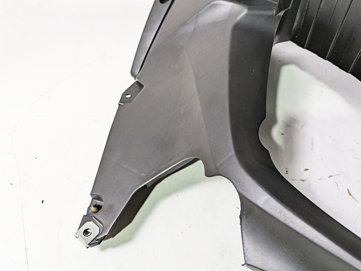 2017 BMW F800GS Adv K75 Right Main Tank Fairing Cover 46638530530 {{ shop.shopifyCountryName }} - Mototech271
