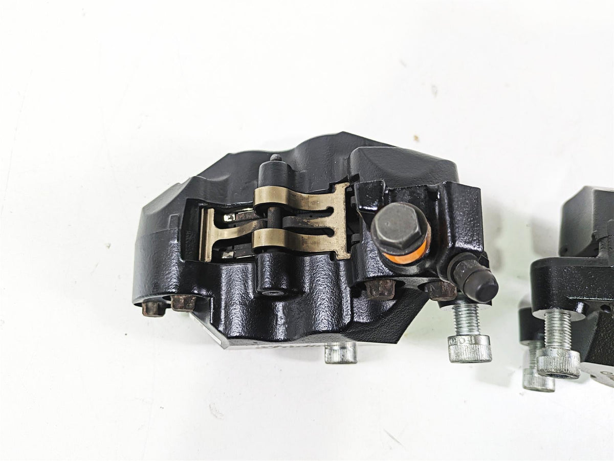 2018 Indian Chieftain Dark Horse Front Brake Caliper Set 1912390 1912391 {{ shop.shopifyCountryName }} - Mototech271