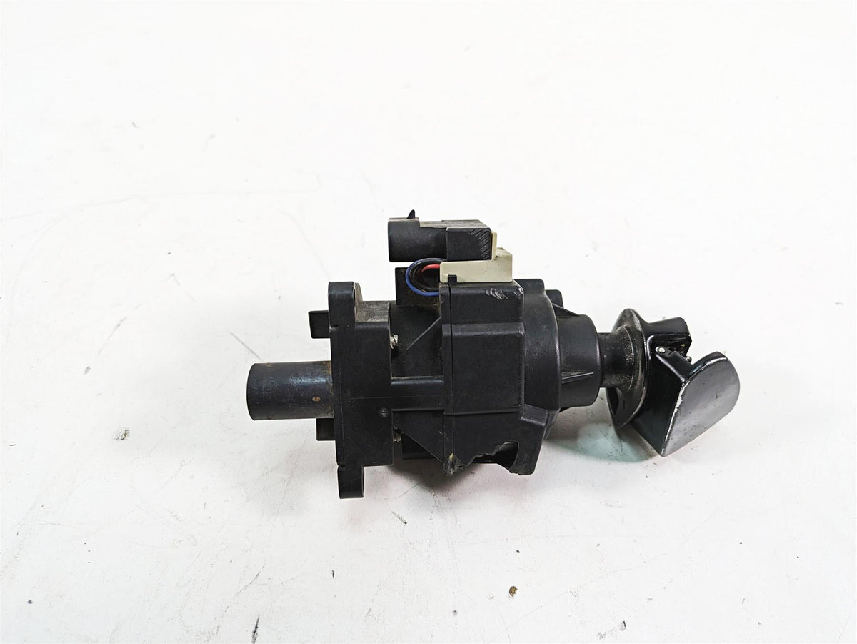 2018 Harley Touring FLHXSE CVO Street Glide Ignition Switch & Key -Read 45600057 {{ shop.shopifyCountryName }} - Mototech271