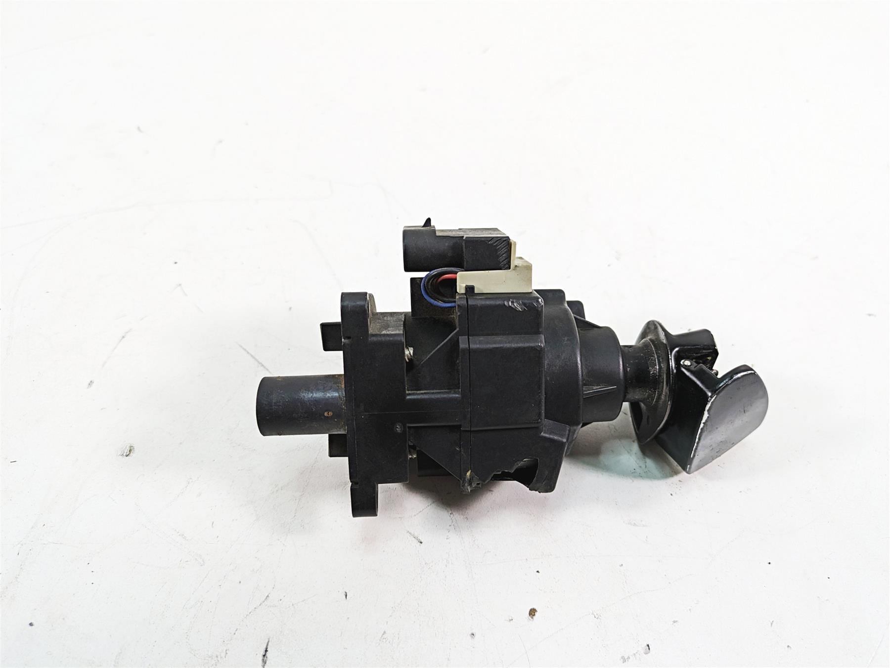 2018 Harley Touring FLHXSE CVO Street Glide Ignition Switch & Key -Read 45600057 {{ shop.shopifyCountryName }} - Mototech271