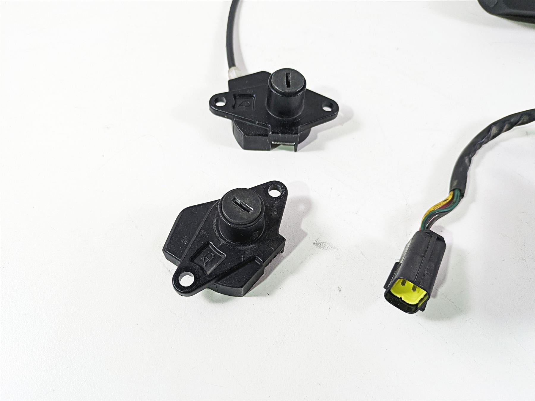 2009 Ducati Multistrada 1100 S Ignition Switch Key Gauges Set -Read 40610611C {{ shop.shopifyCountryName }} - Mototech271
