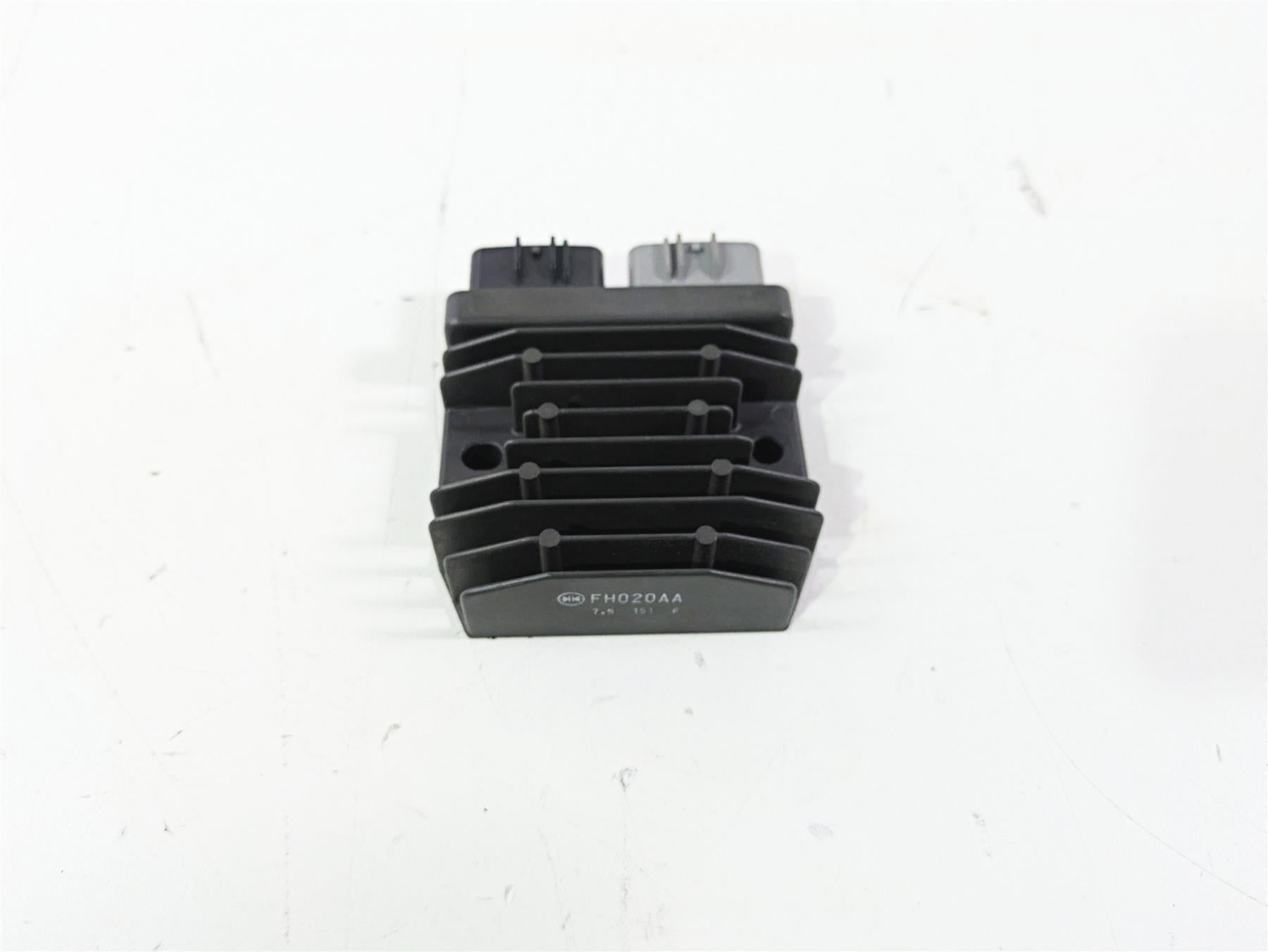 2017 Honda CBR600RR Voltage Regulator Rectifier FH020AA {{ shop.shopifyCountryName }} - Mototech271