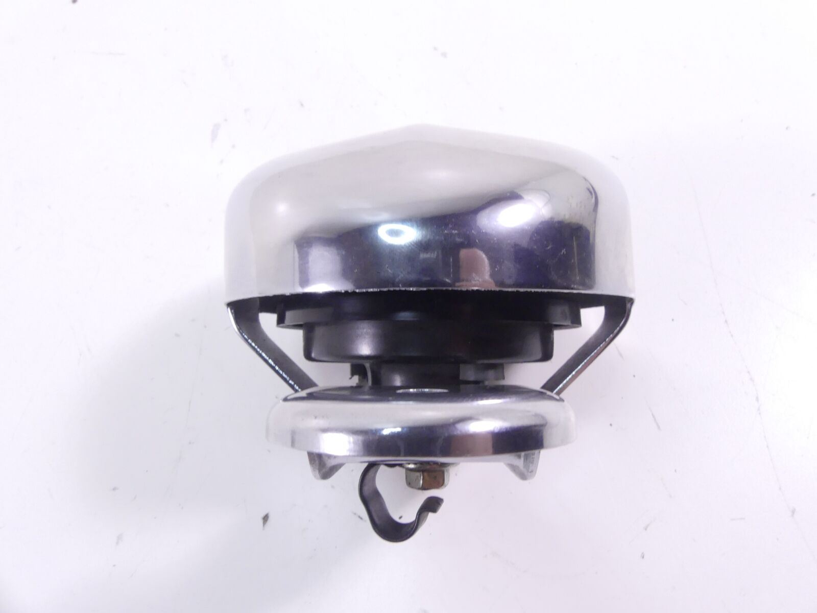 2004 Harley Touring FLHRSI Road King Horn With Chrome Cover 61300478A {{ shop.shopifyCountryName }} - Mototech271