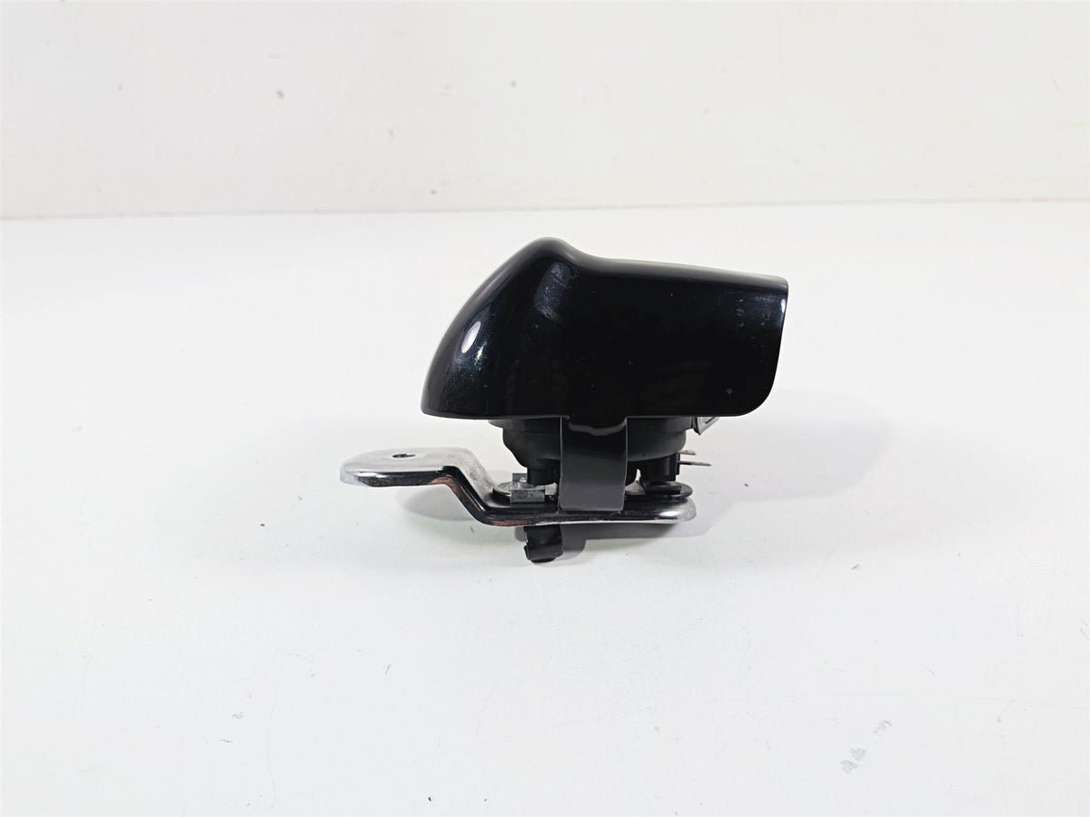 2020 Harley Touring FLTRK Road Glide Horn & Cover 61300523A 69060-90H {{ shop.shopifyCountryName }} - Mototech271