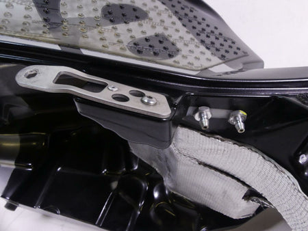 2016 Aprilia RSV 1100 Tuono V4 RR Fuel Gas Petrol Tank & Cover 2H000880000Z4 {{ shop.shopifyCountryName }} - Mototech271