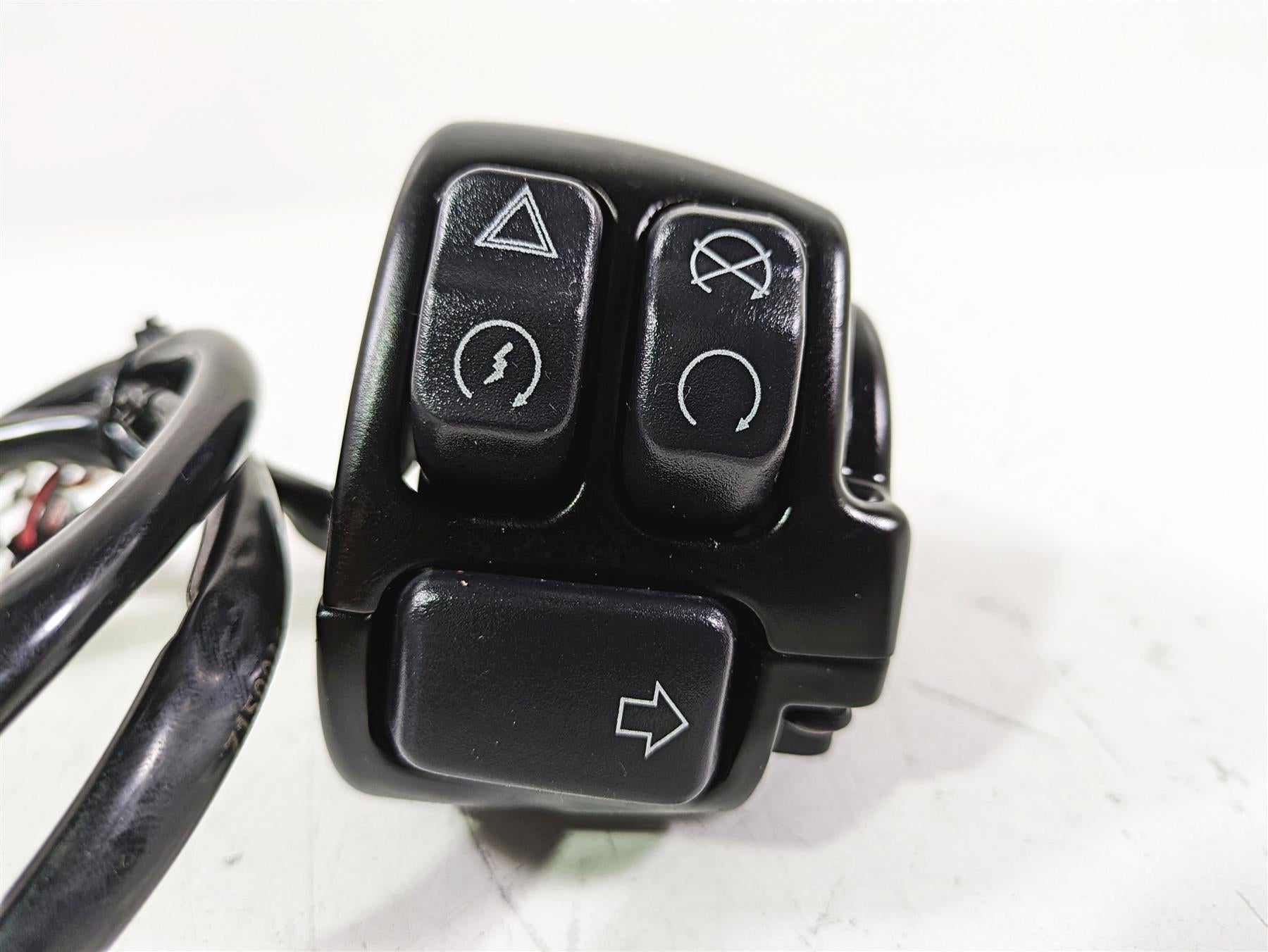 2019 Harley FLHCS Softail Heritage Right Hand Start Stop Control Switch 71500300 {{ shop.shopifyCountryName }} - Mototech271
