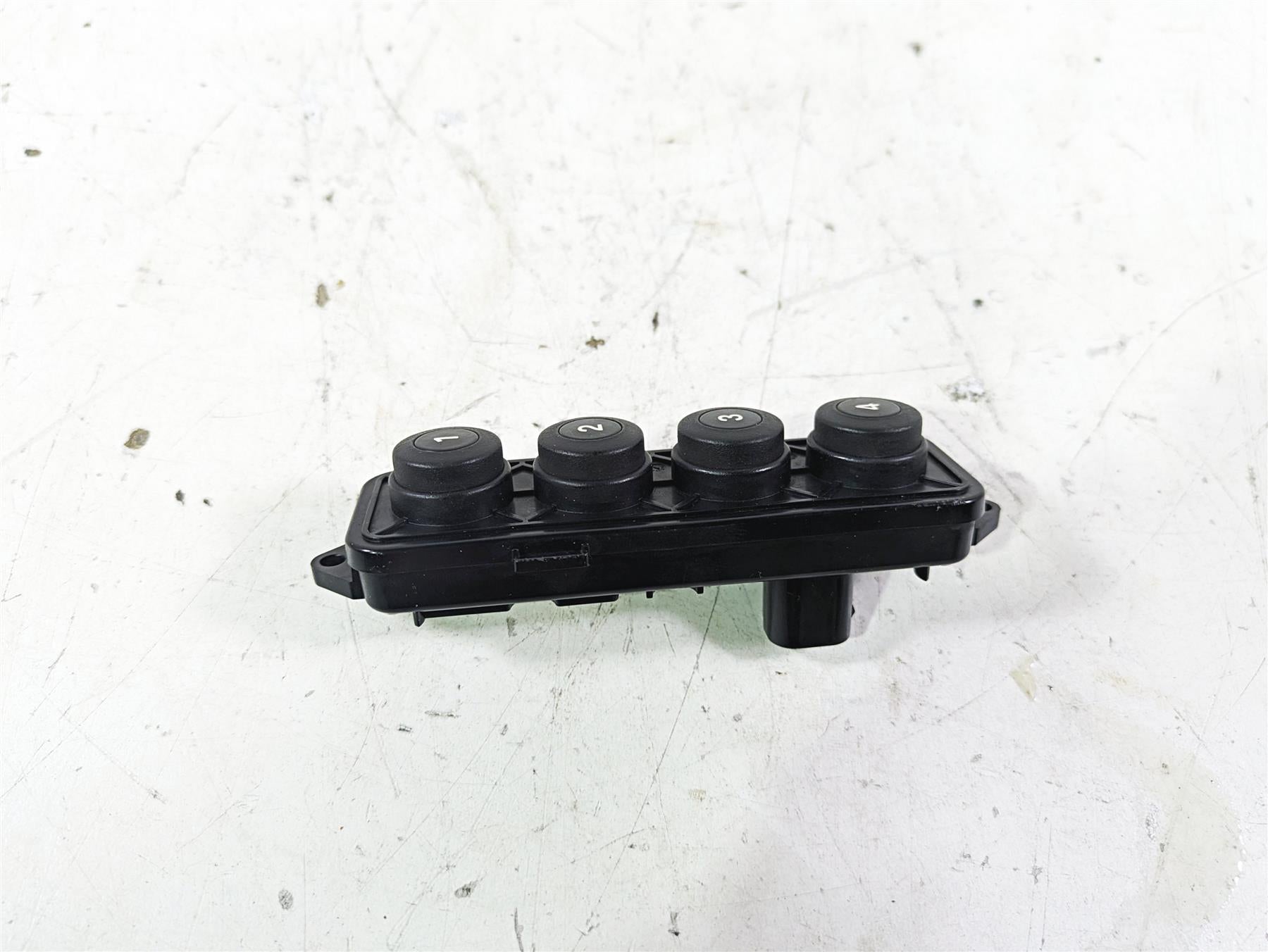 2022 BMW R1250 RT K052 4 Button Audio Control Panel 65148394254 {{ shop.shopifyCountryName }} - Mototech271