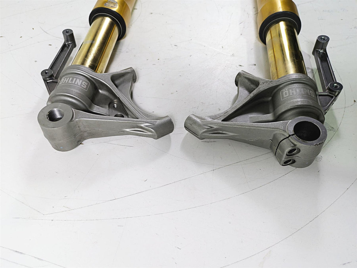 2020 Triumph Daytona 765 Moto2 Ohlins Front Fork Leg READ T2042988 T2042987 {{ shop.shopifyCountryName }} - Mototech271