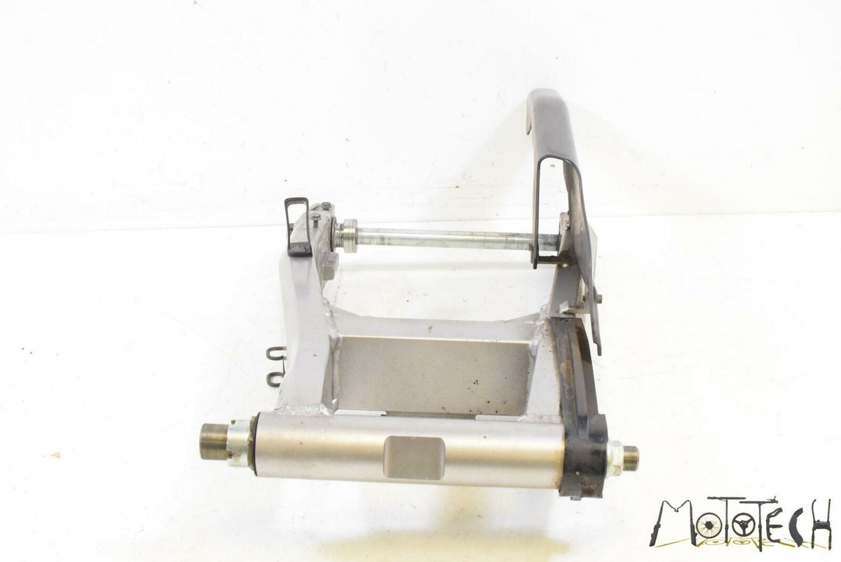 2005 Kawasaki ZZR1200 ZX1200 Rear Swingarm Swing Arm Straight 33001-1624-458 {{ shop.shopifyCountryName }} - Mototech271