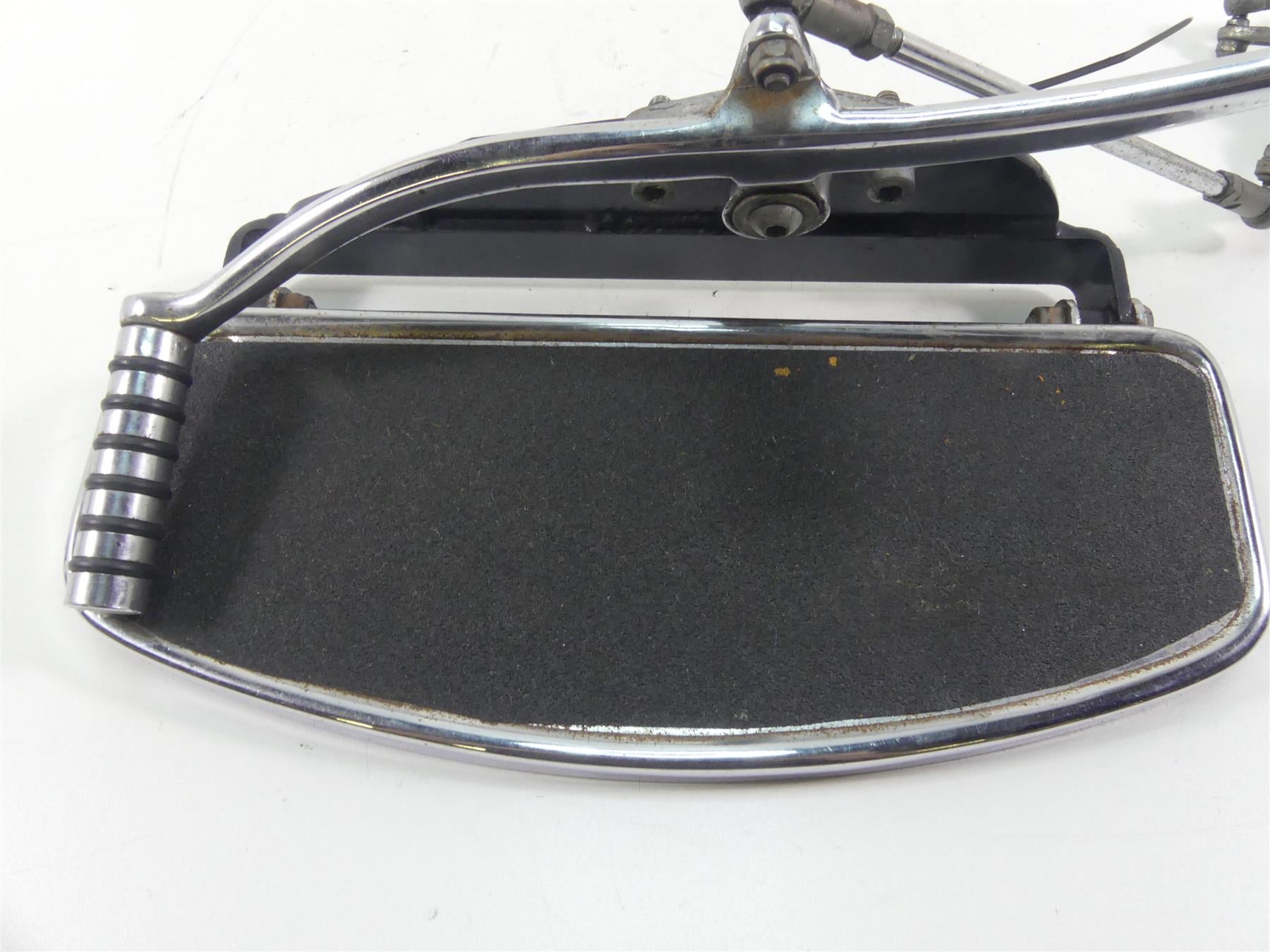 2001 Moto Guzzi California Sp 1100 Left Floor Board Cradle & Shifter GU03422130 {{ shop.shopifyCountryName }} - Mototech271