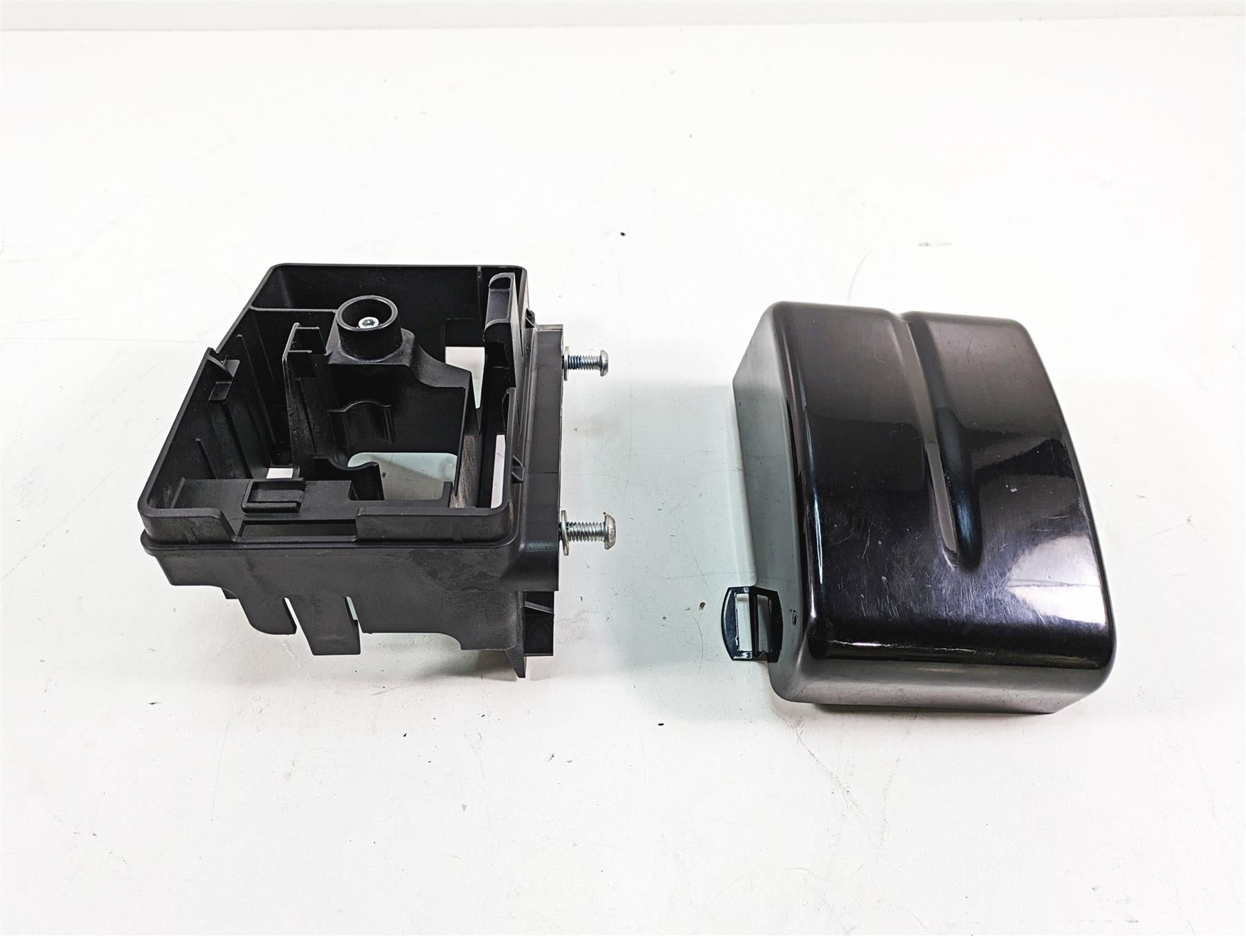 2012 Harley FLD Dyna Switchback Electrical Holder Carrier Stay & Cover 70367-12 {{ shop.shopifyCountryName }} - Mototech271