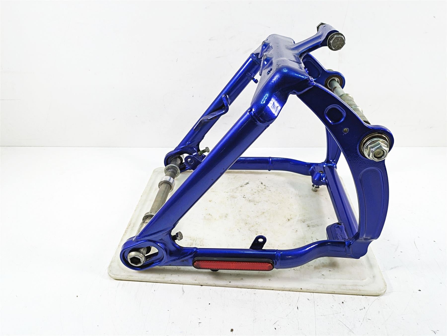 2009 Harley FXCWC Softail Rocker C Swingarm Swing Arm Flame Blue Pearl 47694-09 {{ shop.shopifyCountryName }} - Mototech271