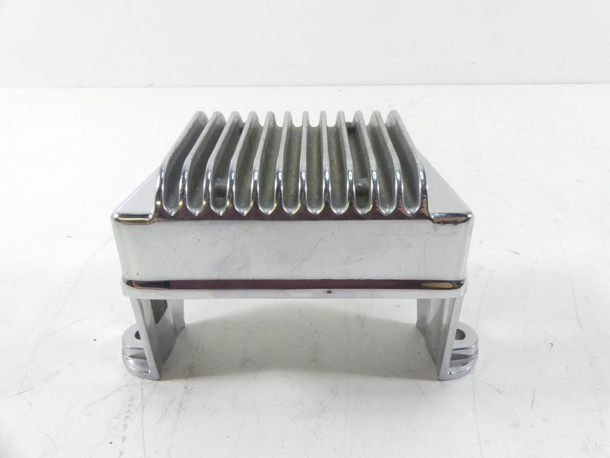 2006 Harley Touring FLHCU SE CVO Rectifier Voltage Regulator Chrome 74622-06 {{ shop.shopifyCountryName }} - Mototech271