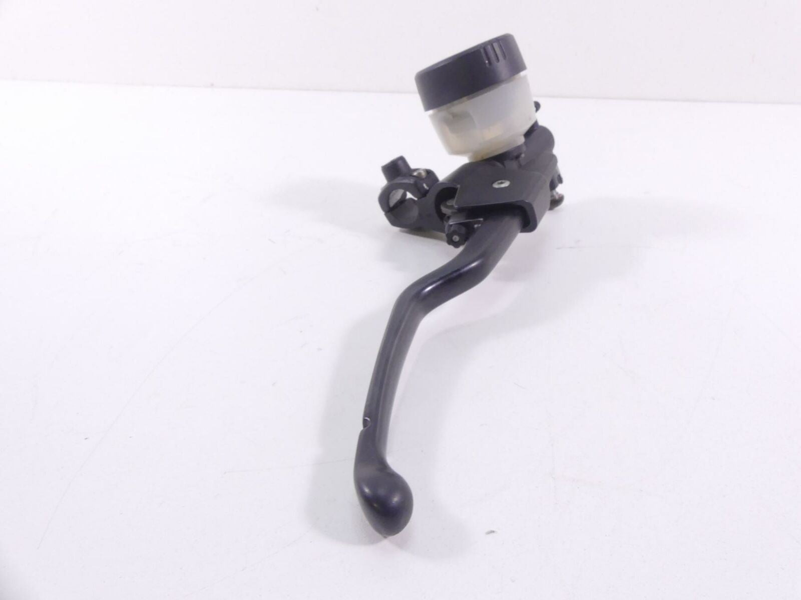 2008 BMW R1200R K27 Front Brake Master Cylinder + Lever 16mm 32727727032 {{ shop.shopifyCountryName }} - Mototech271