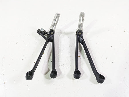 2017 BMW S1000R K47 Rear Footpeg Foot Peg Rest Set 46718542025 46718542400 {{ shop.shopifyCountryName }} - Mototech271