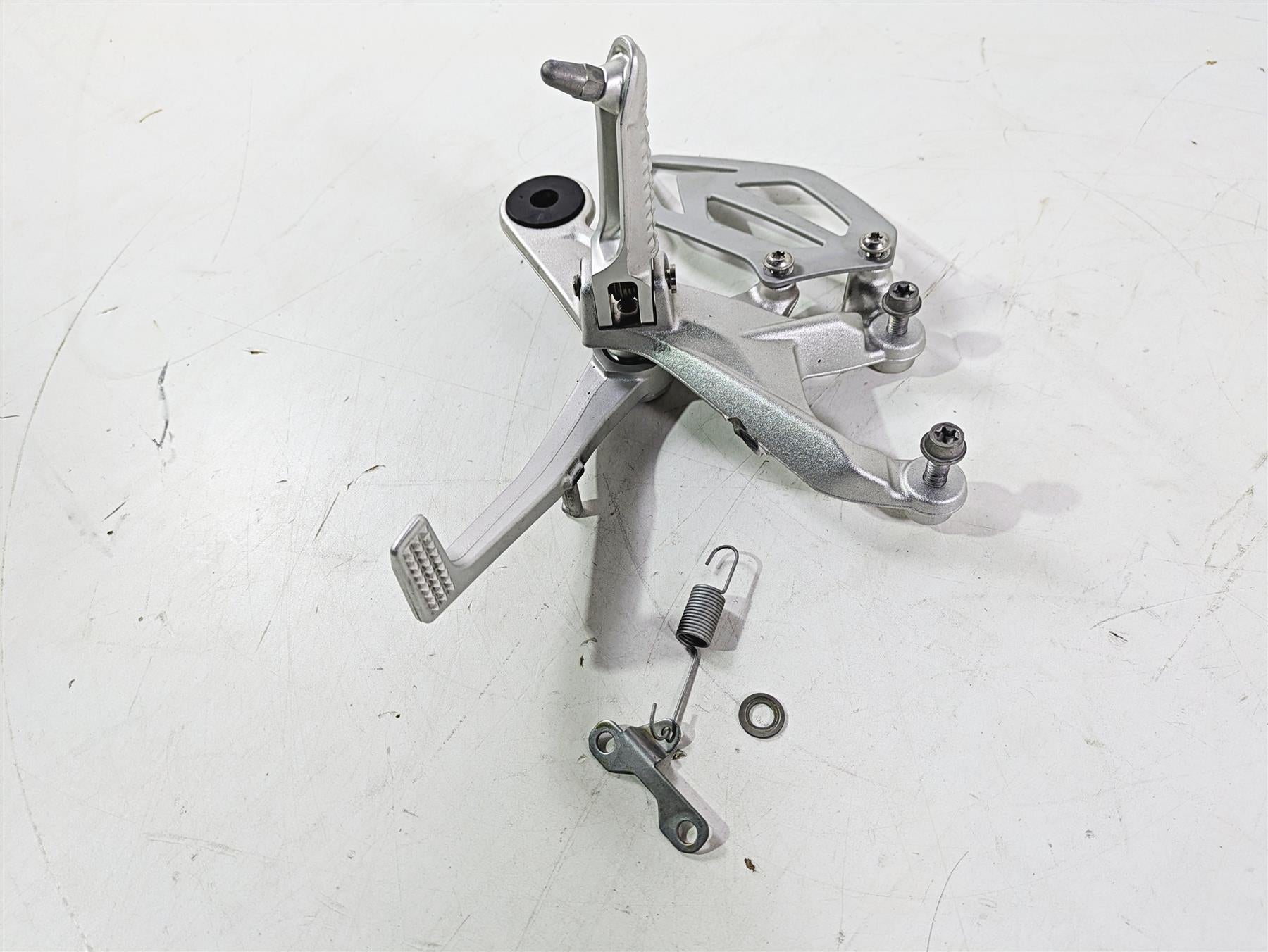 2016 BMW S1000RR K46 Right Foot Peg Set & Brake Pedal 46717728308 {{ shop.shopifyCountryName }} - Mototech271