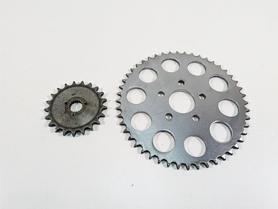 1986 Harley Sportster XLH 883 Front & Rear Drive Sprocket Set 35208-84 41470-86 {{ shop.shopifyCountryName }} - Mototech271