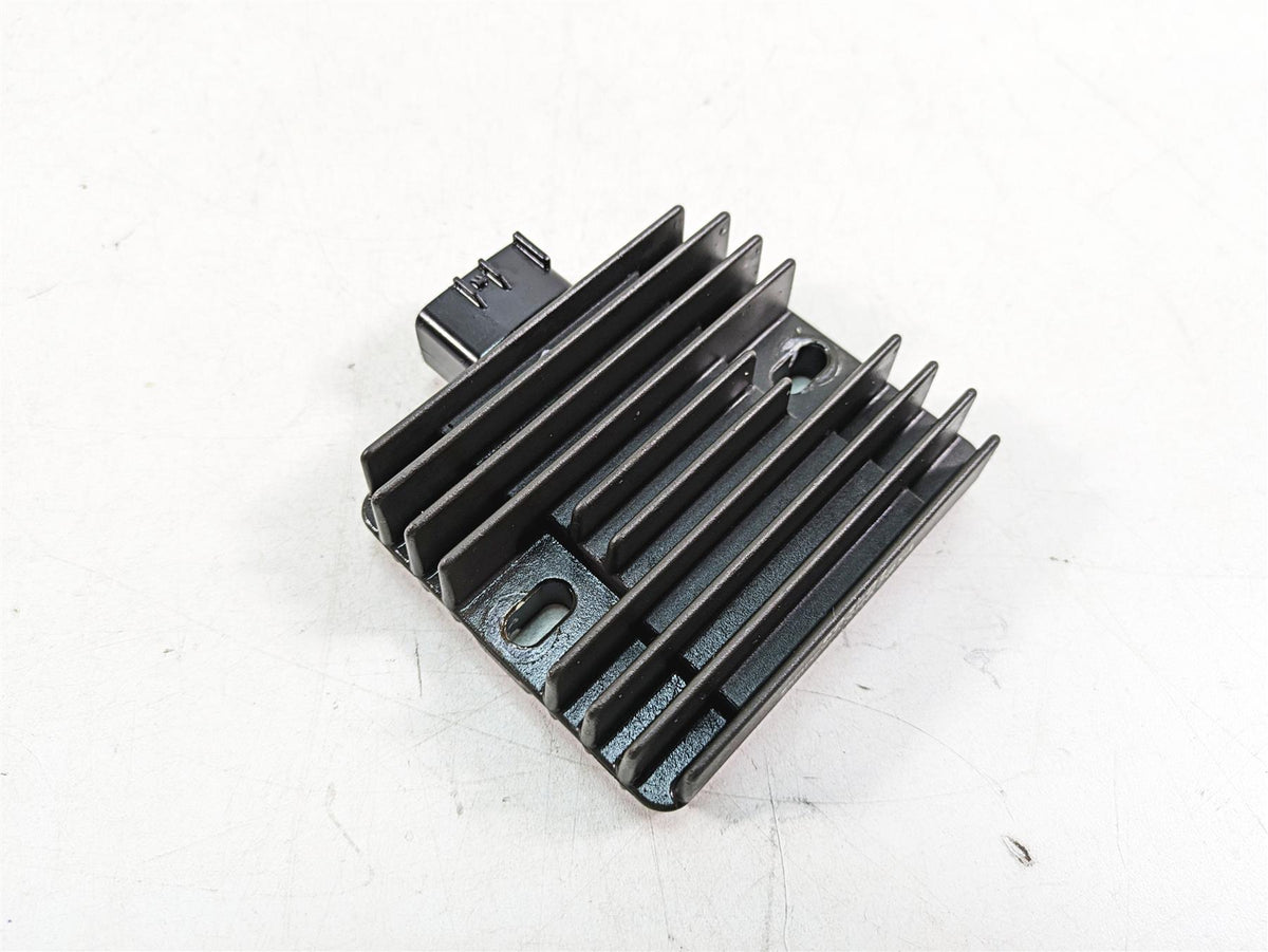 2022 Yamaha Waverunner EX Sp EX1050BX Rectifier Voltage Regulator 6D3-81960-01 {{ shop.shopifyCountryName }} - Mototech271