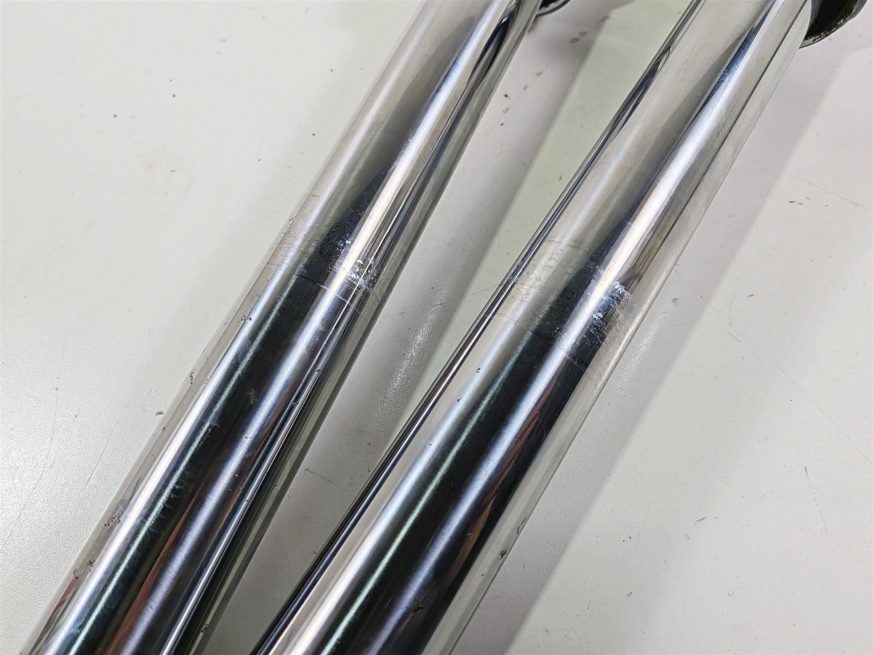 1996 Harley FLSTC Softail Heritage Straight Front Fork Leg Set 45915-86 45916-86 {{ shop.shopifyCountryName }} - Mototech271